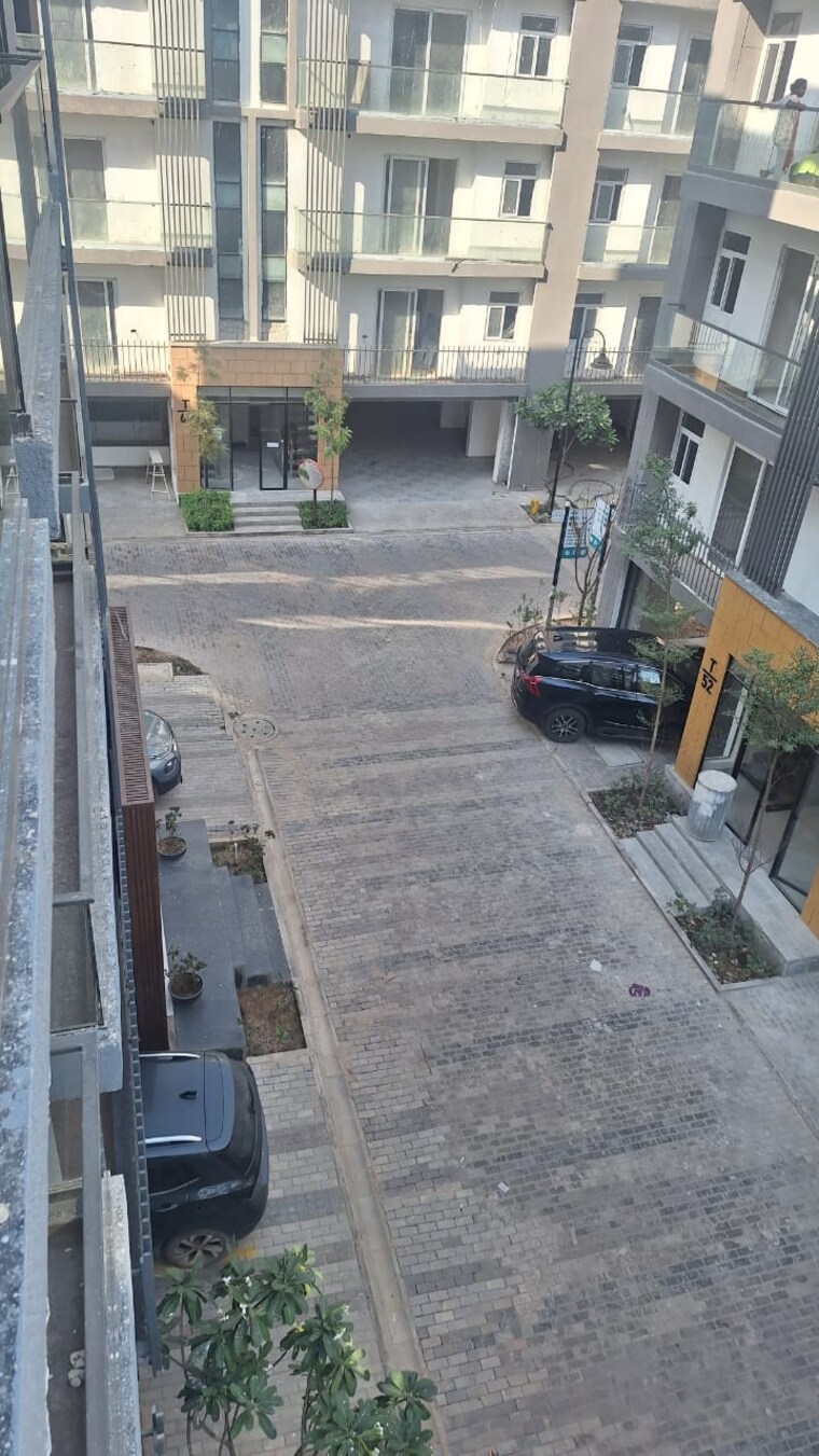  Parking, smart-world-gems 2.5 Bedroom 1203 Sq.Ft. Builder Floor In Sector 89 Gurgaon 9440375