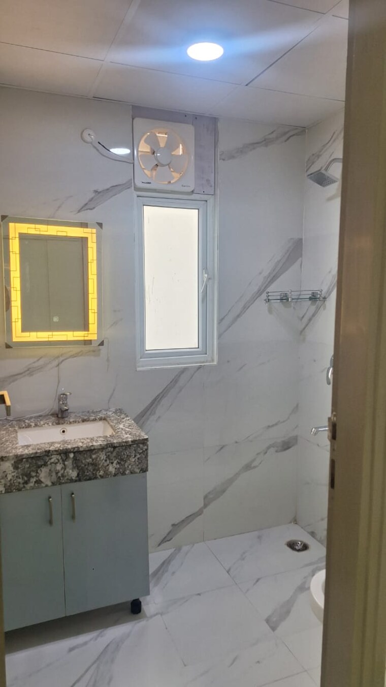 Bathroom, smart-world-gems 2.5 Bedroom 1203 Sq.Ft. Builder Floor In Sector 89 Gurgaon 9440375