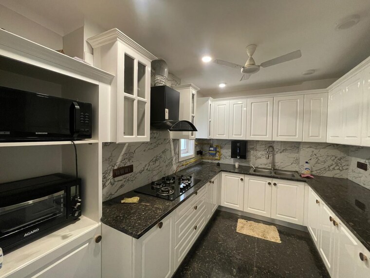 Kitchen, east of kailash 2.5 Bedroom 130 Sq.Yd. Builder Floor In East Of Kailash Delhi 9440380