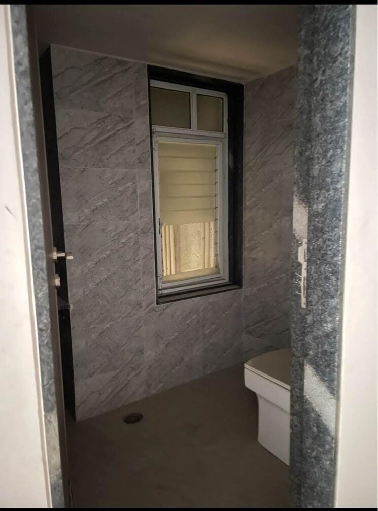 Bathroom, wagle industrial estate Commercial Office Space 720 Sq.Ft. In Wagle Industrial Estate Thane 9440498