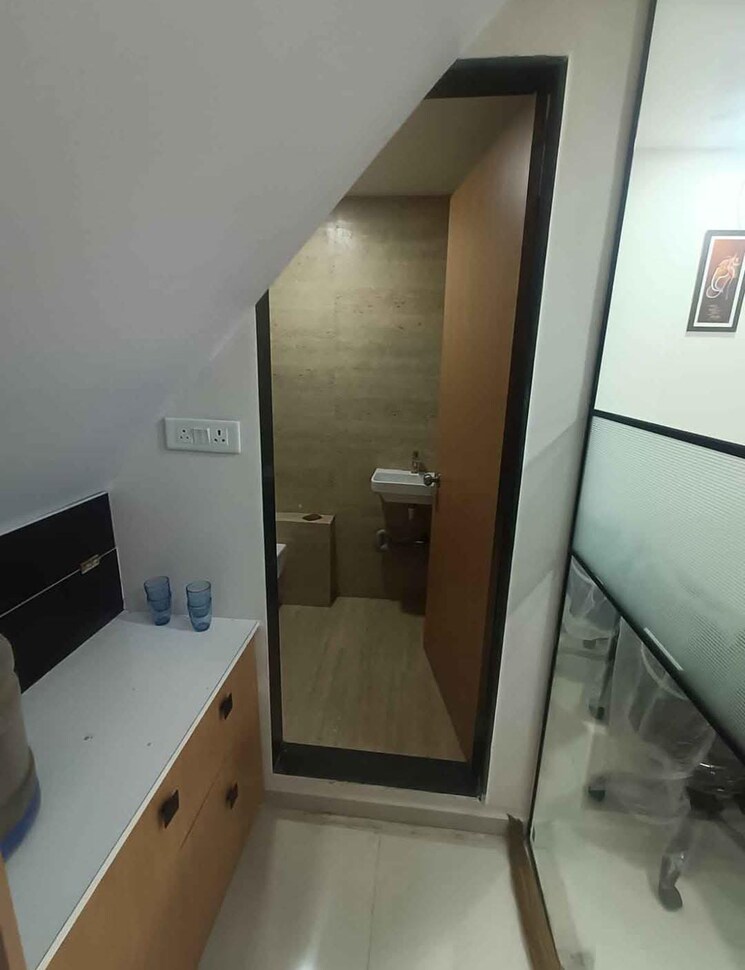 Team Area, wagle industrial estate Commercial Office Space 500 Sq.Ft. In Wagle Industrial Estate Thane 9440511