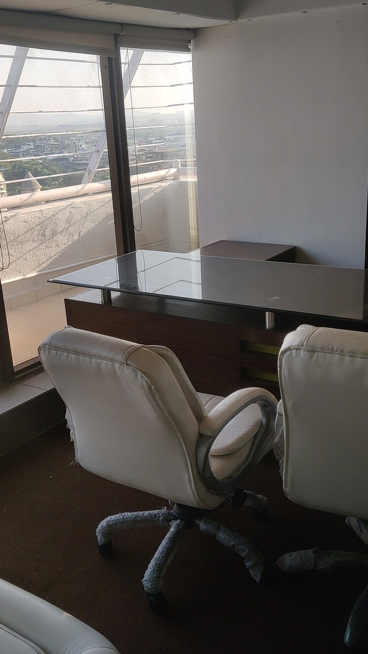 Team Area, moraj-casablanca Commercial Office Space 1000 Sq.Ft. In Cbd Belapur Sector 11 Navi Mumbai 9440734