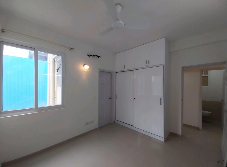 Room, shree-vardhman-victoria 3 Bedroom 1950 Sq.Ft. Apartment In Sector 70 Gurgaon 9440741