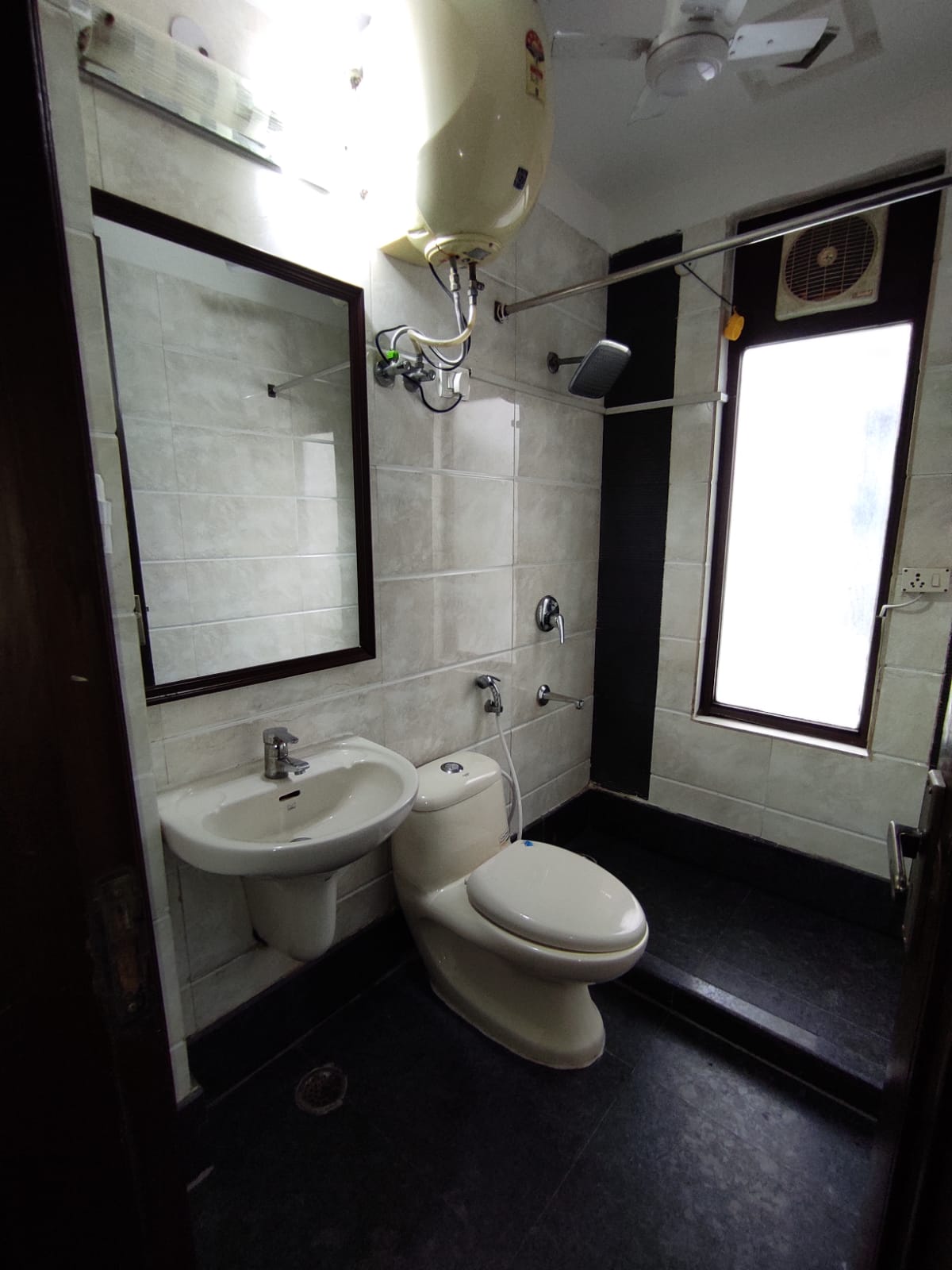 2 BHK Builder Floor For Rent in East Of Kailash