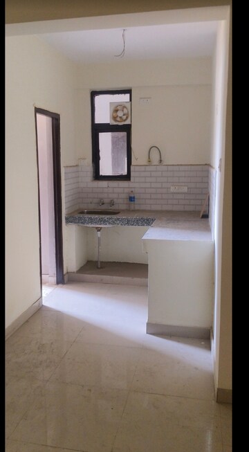 Room in 3 BHK Apartment at Amolik Sankalp, Sector 85 – for Sale