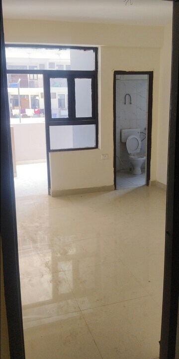 Room in 3 BHK Apartment at Amolik Sankalp, Sector 85 – for Sale