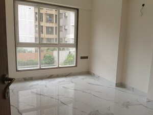 Room in 2 BHK Apartment at Om Ashish C.H.S, Malad West – for Rent
