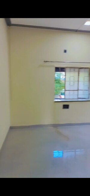 Room in 3 BHK Apartment at Meera Society 2, Pune Cantonment – for Rent