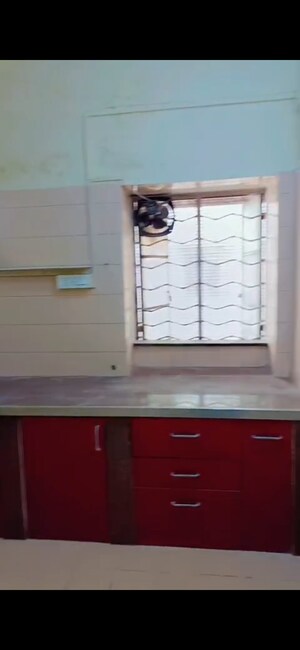 Furnished Amenities in 3 BHK Apartment at Meera Society 2, Pune Cantonment – for Rent