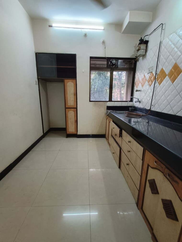 Kitchen, rashmi-complex-teen-hath-naka 1 Bedroom 500 Sq.Ft. Apartment In Dharamveer Nagar Thane 9440831
