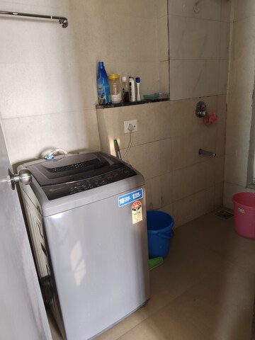 Team Area in 1 BHK Apartment at Indiabulls Greens, New Panvel – for Rent