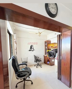 Parking in 2 BHK Apartment at Kalpataru Paramount, Kapur Bawdi – for Rent