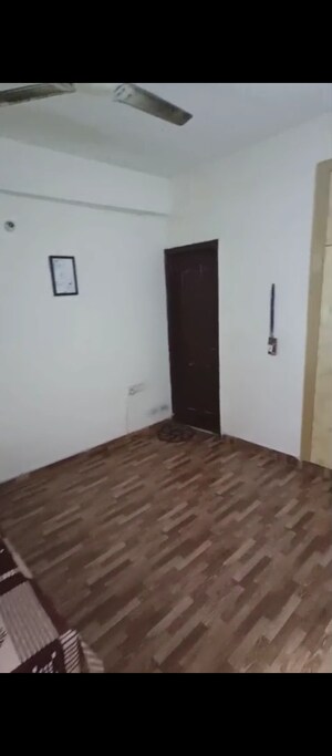 Room in 2 BHK Apartment at Wall Rock Aishwaryam, Sector 16c Greater Noida – for Sale