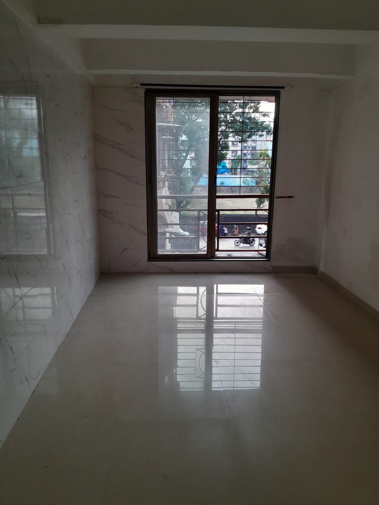 Room, kandivali west 1 Bedroom 380 Sq.Ft. Apartment In Kandivali West Mumbai 9441117