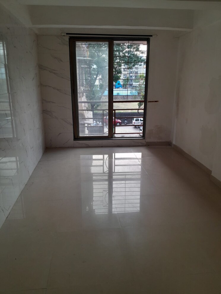 Room, kandivali west 1 Bedroom 380 Sq.Ft. Apartment In Kandivali West Mumbai 9441117