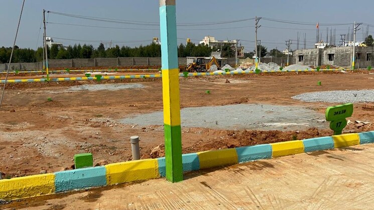 Garden, serac-ssk-nandan-county  200 Sq.Yd. Plot In Rudraram Hyderabad 9441114