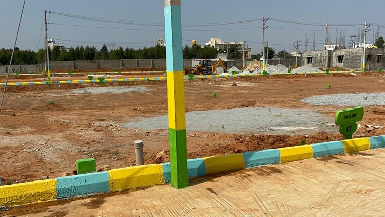 Garden, serac-ssk-nandan-county  200 Sq.Yd. Plot In Rudraram Hyderabad 9441114