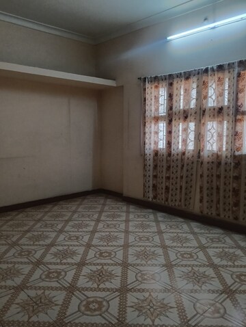 Room in 2 BHK Independent House at Samta Colony – for Rent