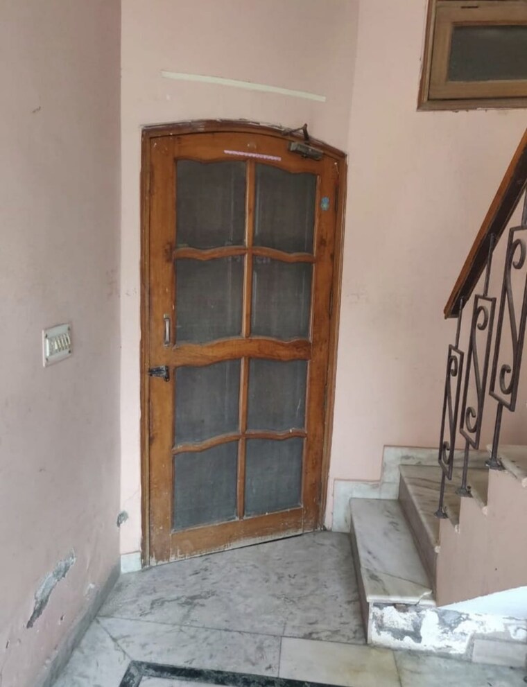 undefined, sainik colony 3 Bedroom 2250 Sq.Ft. Builder Floor In Sainik Colony Faridabad 9441133