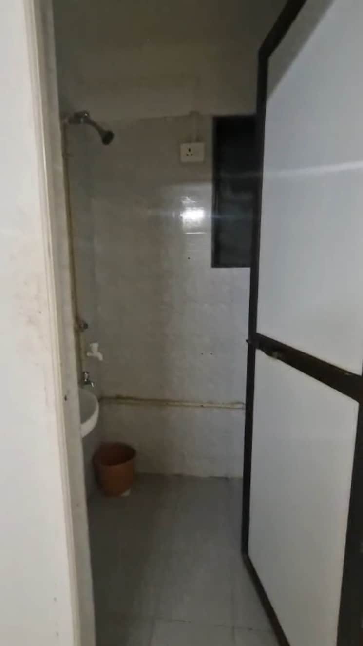 Bathroom, sahyadri-chs-parel 1 Bedroom 350 Sq.Ft. Apartment In Parel Mumbai 9441138