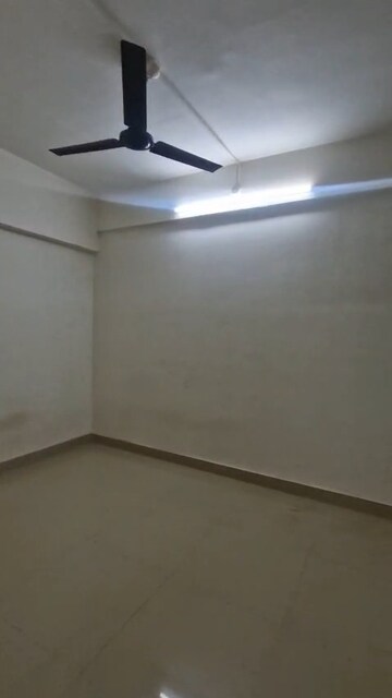 Room in 1 BHK Apartment at Sahyadri CHS Parel, Parel – for Rent