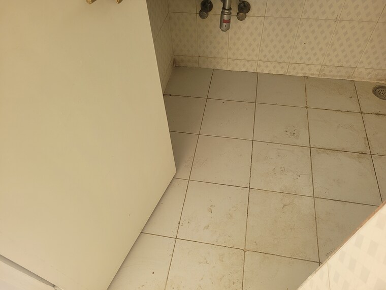 Bathroom, bhosale-enclave 2 Bedroom 1150 Sq.Ft. Apartment In Bhosale Nagar Pune 9441152