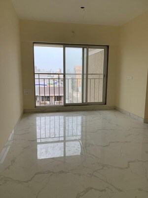 2 BHK Apartment For Rent in Kosmos Kedar Darshan, Borivali West