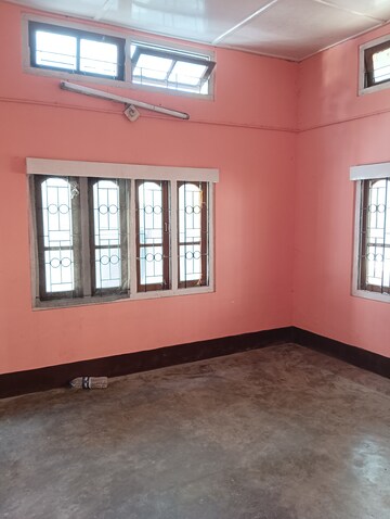 Room in 1 BHK Villa at Borbari – for Rent