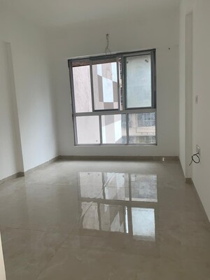 Room in 2 BHK Apartment at Shamik Keshav CHS, Borivali West – for Rent