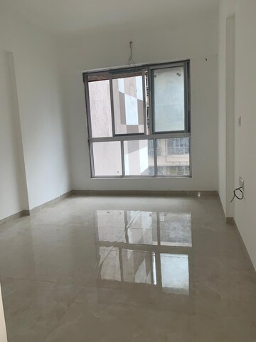 Room in 2 BHK Apartment at Shamik Keshav CHS, Borivali West – for Rent