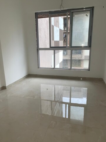 Room in 2 BHK Apartment at Shamik Keshav CHS, Borivali West – for Rent