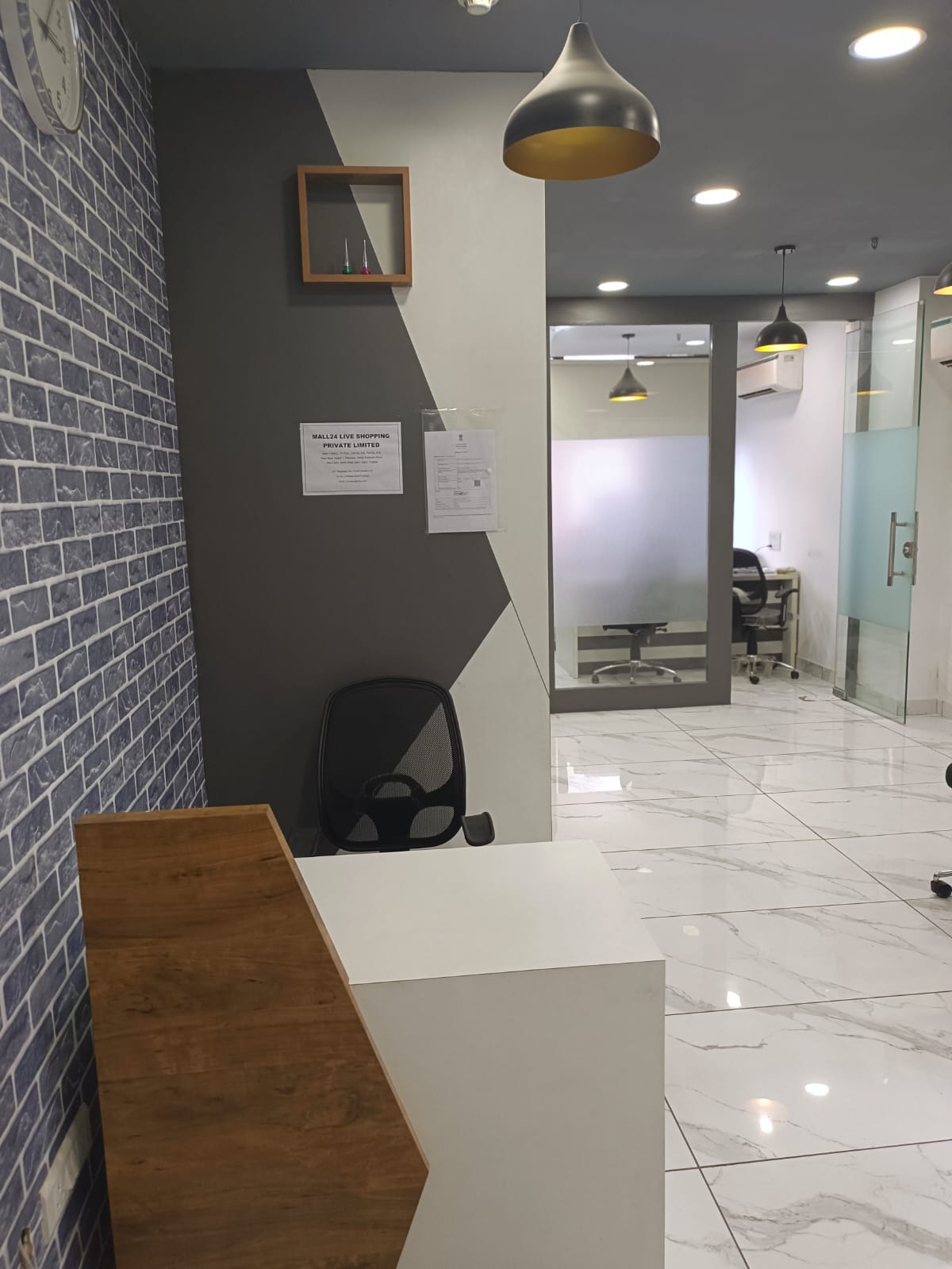 Office Space For Rent in Pearl Omaxe