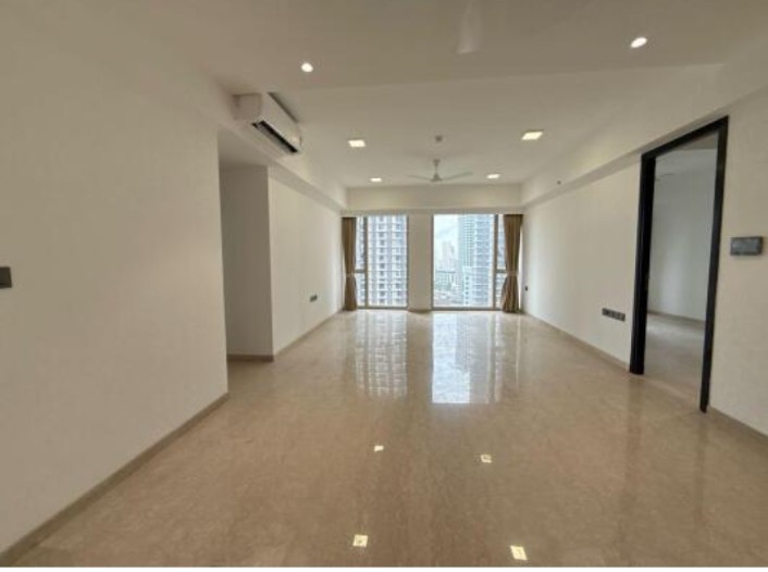 3 BHK + Servant Room Apartment For Rent in Lodha Adriana