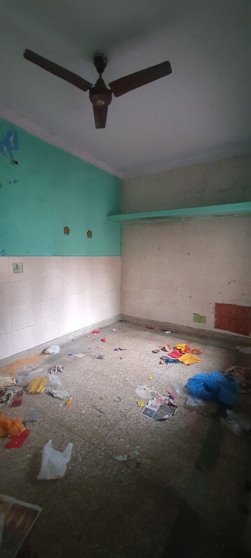 Swimming Pool in 3 BHK Independent House at Sector 7 – for Rent