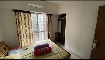 Bedroom in 2 BHK Apartment at Lodha Amara, Kolshet Road – for Rent