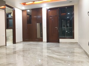 Room in 4 BHK Builder Floor at Greater Kailash I – for Sale