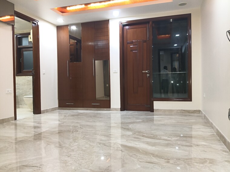 Room, greater kailash i 4 Bedroom 4500 Sq.Ft. Builder Floor In Greater Kailash I Delhi 9441245