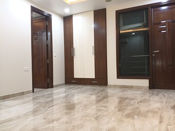Room in 4 BHK Builder Floor at Greater Kailash I – for Sale