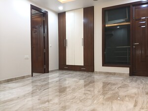 Room in 4 BHK Builder Floor at Greater Kailash I – for Sale