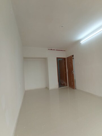 Room in 3 BHK Apartment at Romell Orbis, Andheri East – for Sale