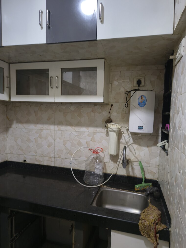 Bathroom, jan-kalyan-society-kurla 1 Bedroom 300 Sq.Ft. Apartment In Kurla West Mumbai 9441305