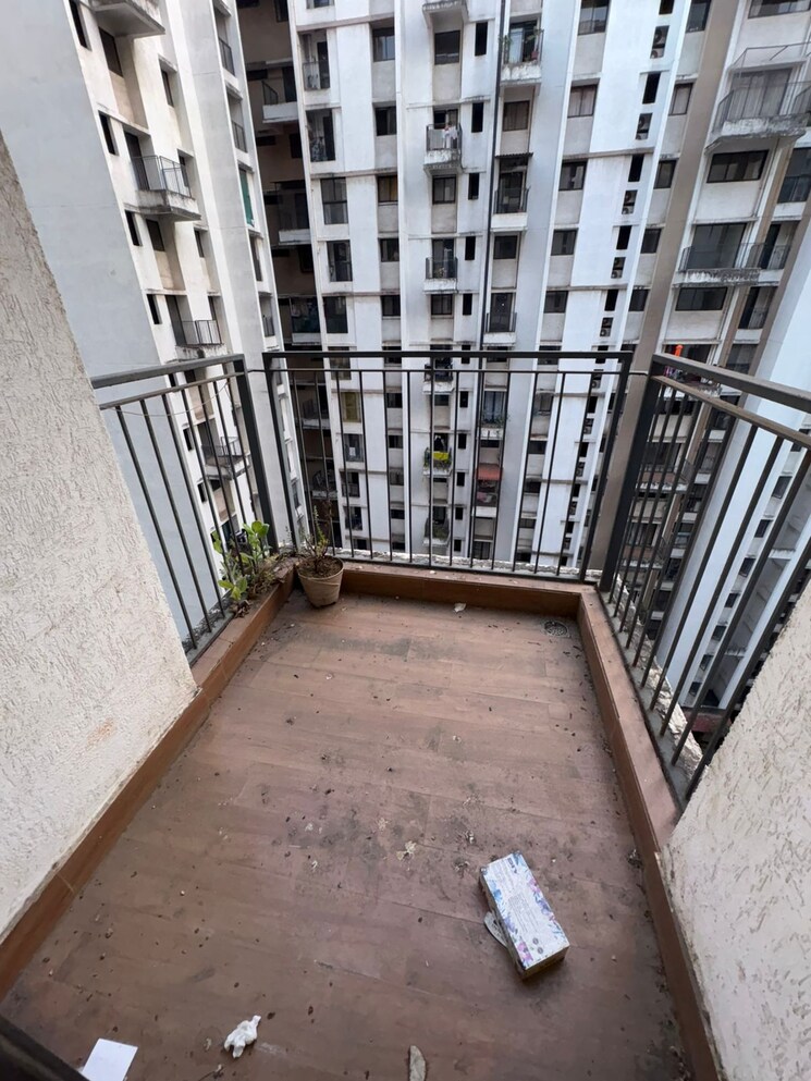 Balcony, lodha-lakeshore-greens 2.5 Bedroom 851 Sq.Ft. Apartment In Dombivli East Thane 9441318