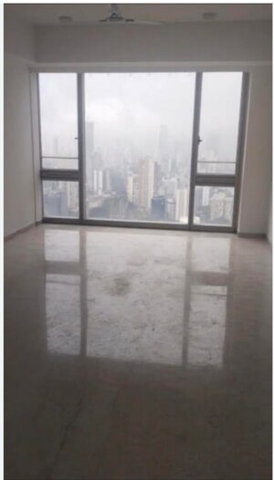 Room in 3 BHK Apartment at Lodha Kiara, Worli – for Rent