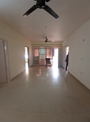 Room in 3 BHK Apartment at Eros Mayfair Towers, Charmwood Village – for Rent