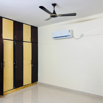 Room in 3 BHK Builder Floor at Madhapur – for Rent