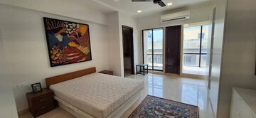 Bedroom in 3 BHK Apartment at Khar West – for Rent