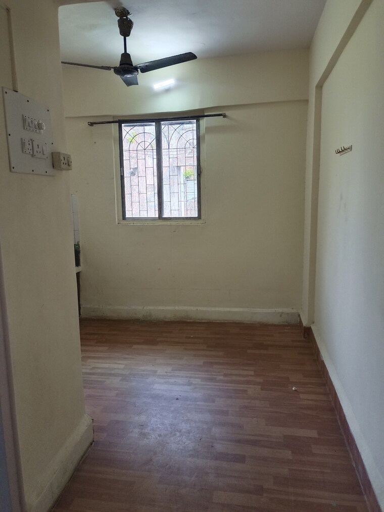 Room, andheri west 2 Bedroom 700 Sq.Ft. Apartment In Andheri West Mumbai 9441372