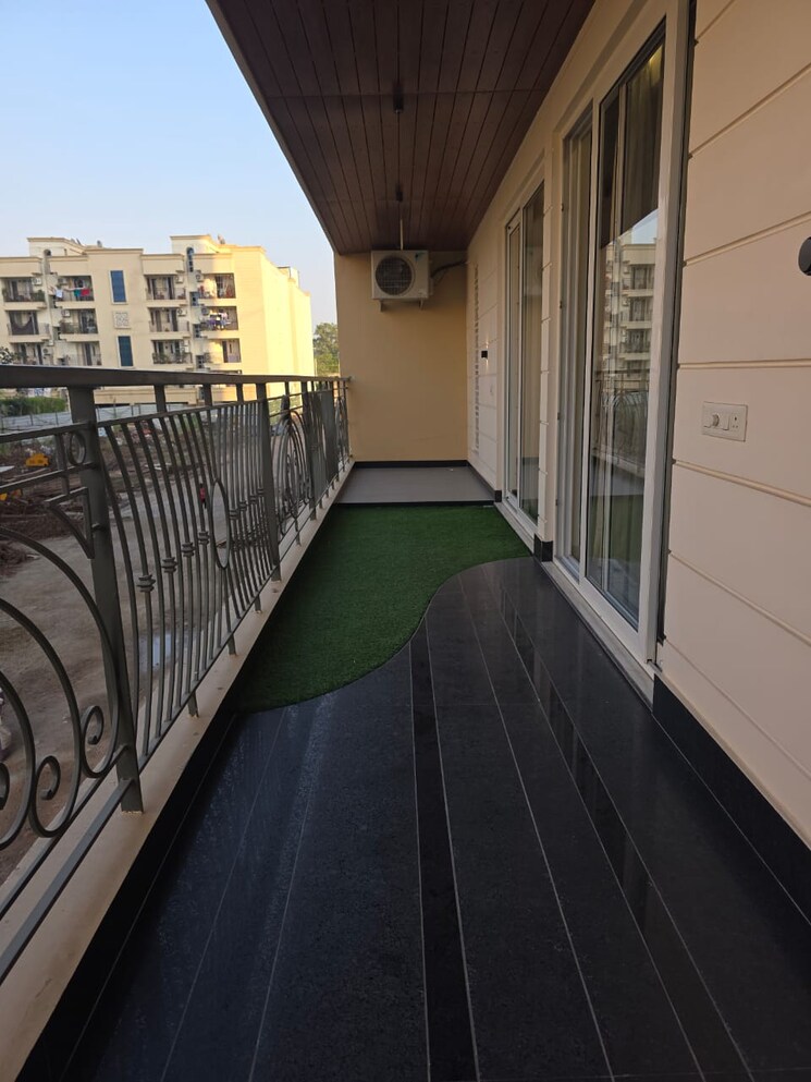 Balcony, sector 20 3 Bedroom 1650 Sq.Ft. Apartment In Sector 20 Panchkula 9441367