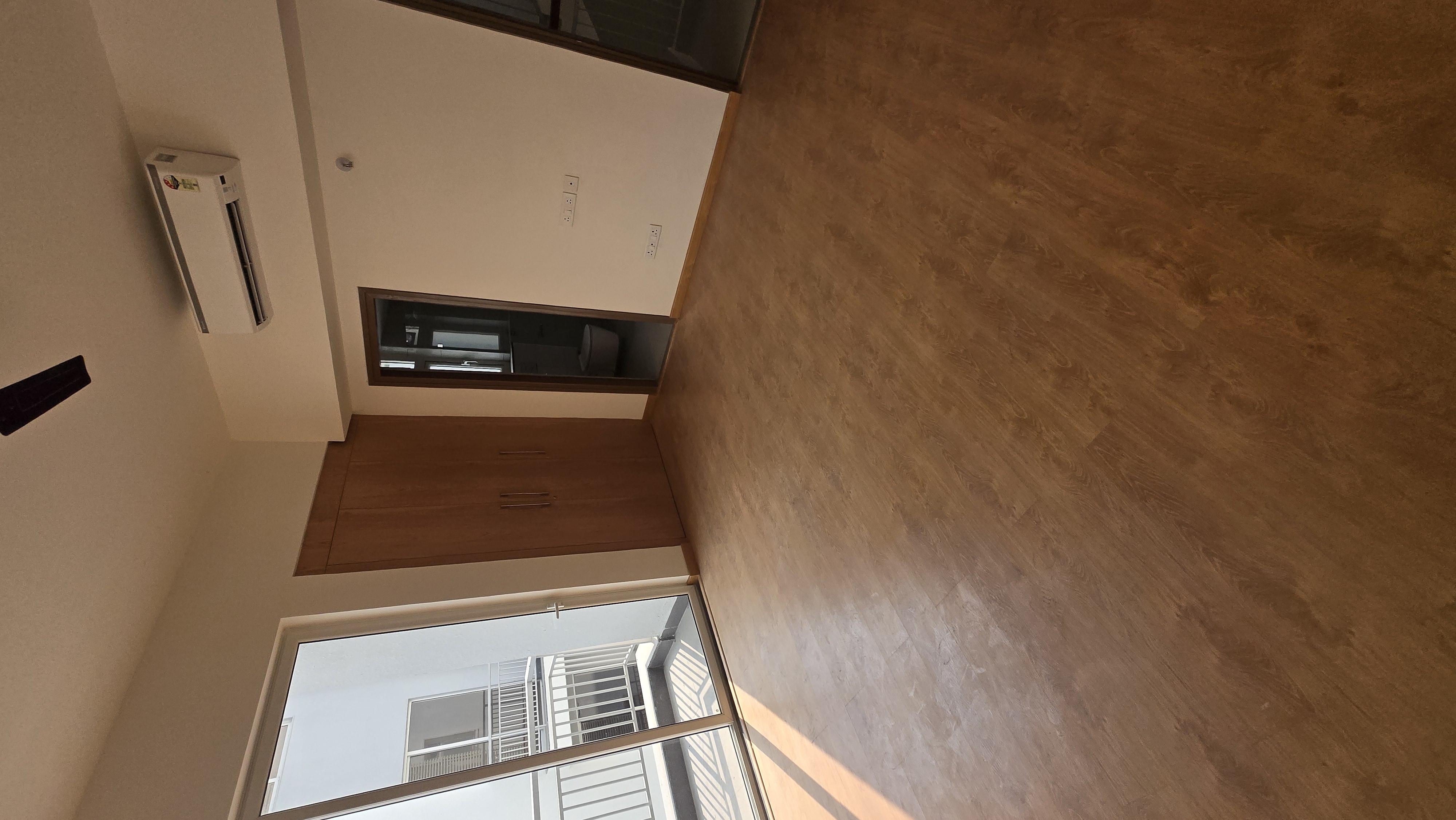 4 BHK + Servant Room Villa For Sale in Godrej Golf Link Villas