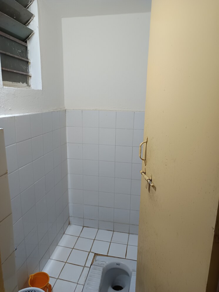 Bathroom, wadgaon sheri 1 Bedroom 650 Sq.Ft. Independent House In Wadgaon Sheri Pune 9441379